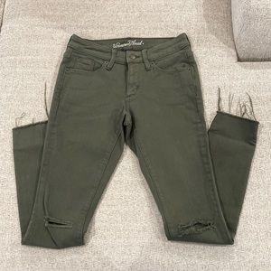 Universal Thread Green Mid-Rise Jegging size 00